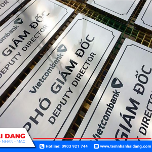 cắt CNC tem Inox ăn mòn bằng laser